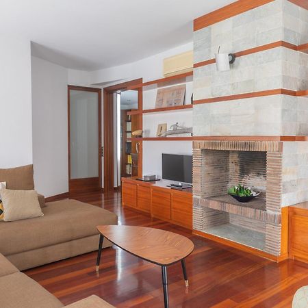 Mazi Apartments Colon Vic Exterior foto