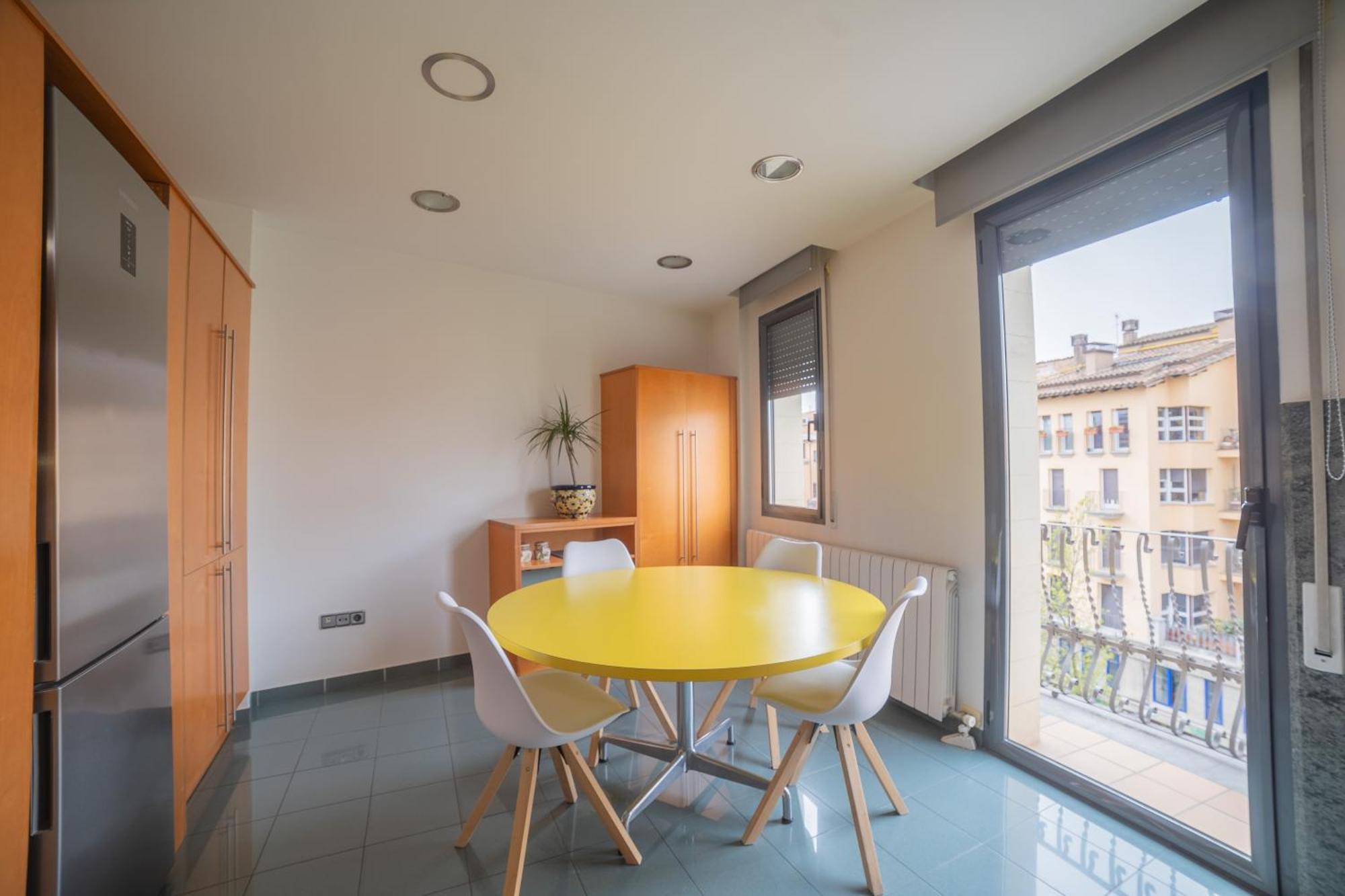 Mazi Apartments Colon Vic Exterior foto
