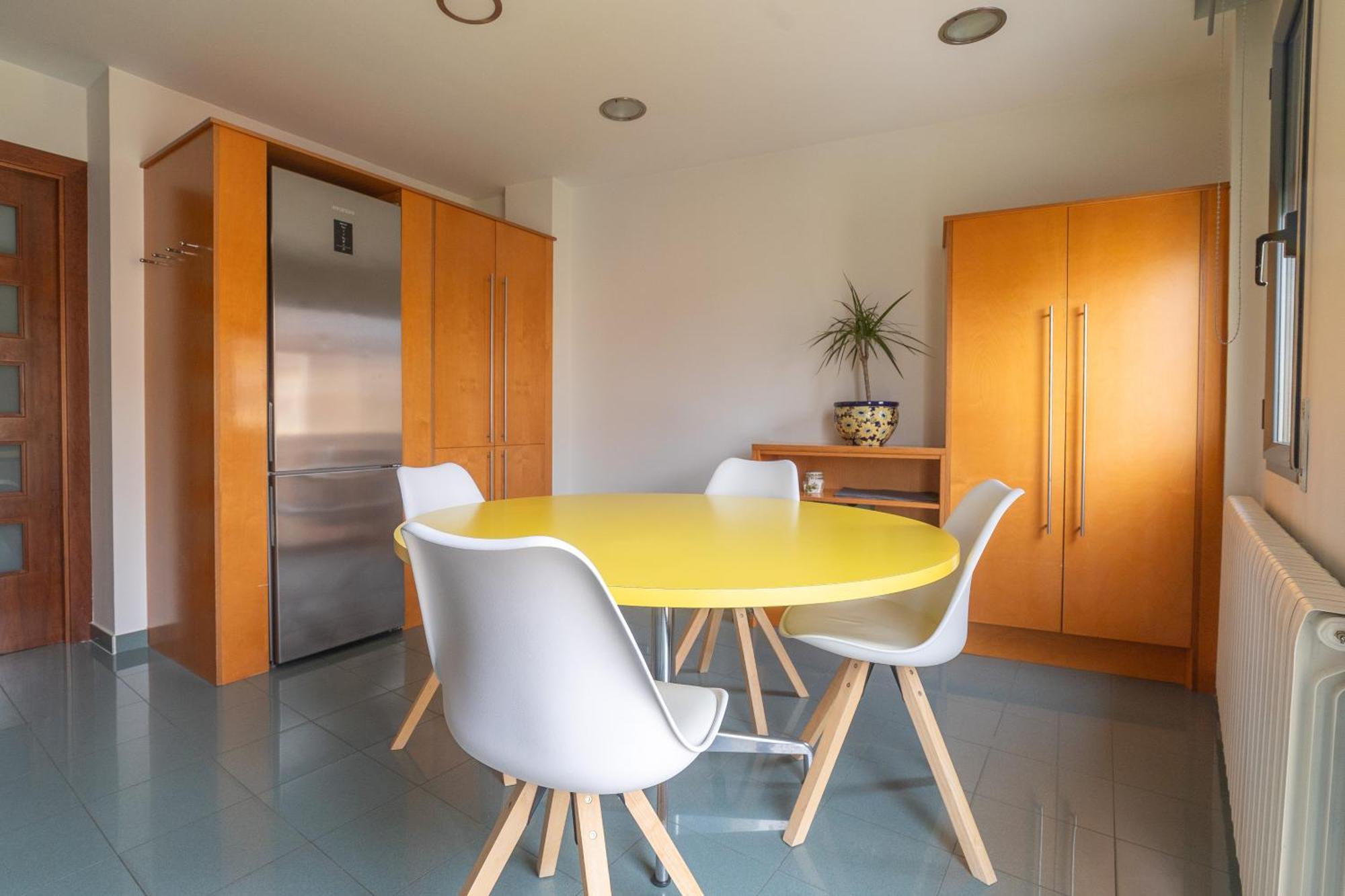 Mazi Apartments Colon Vic Exterior foto