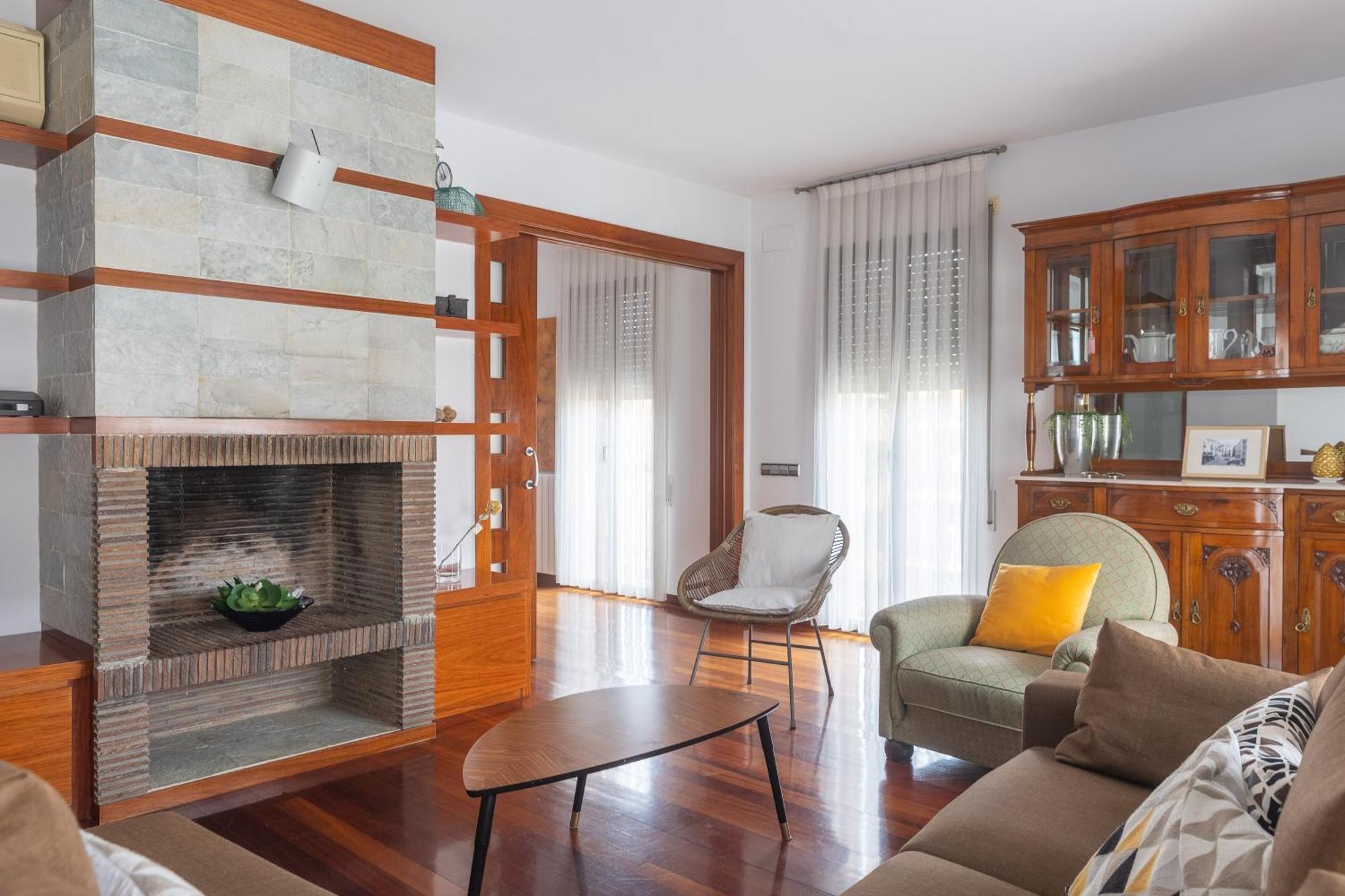 Mazi Apartments Colon Vic Exterior foto