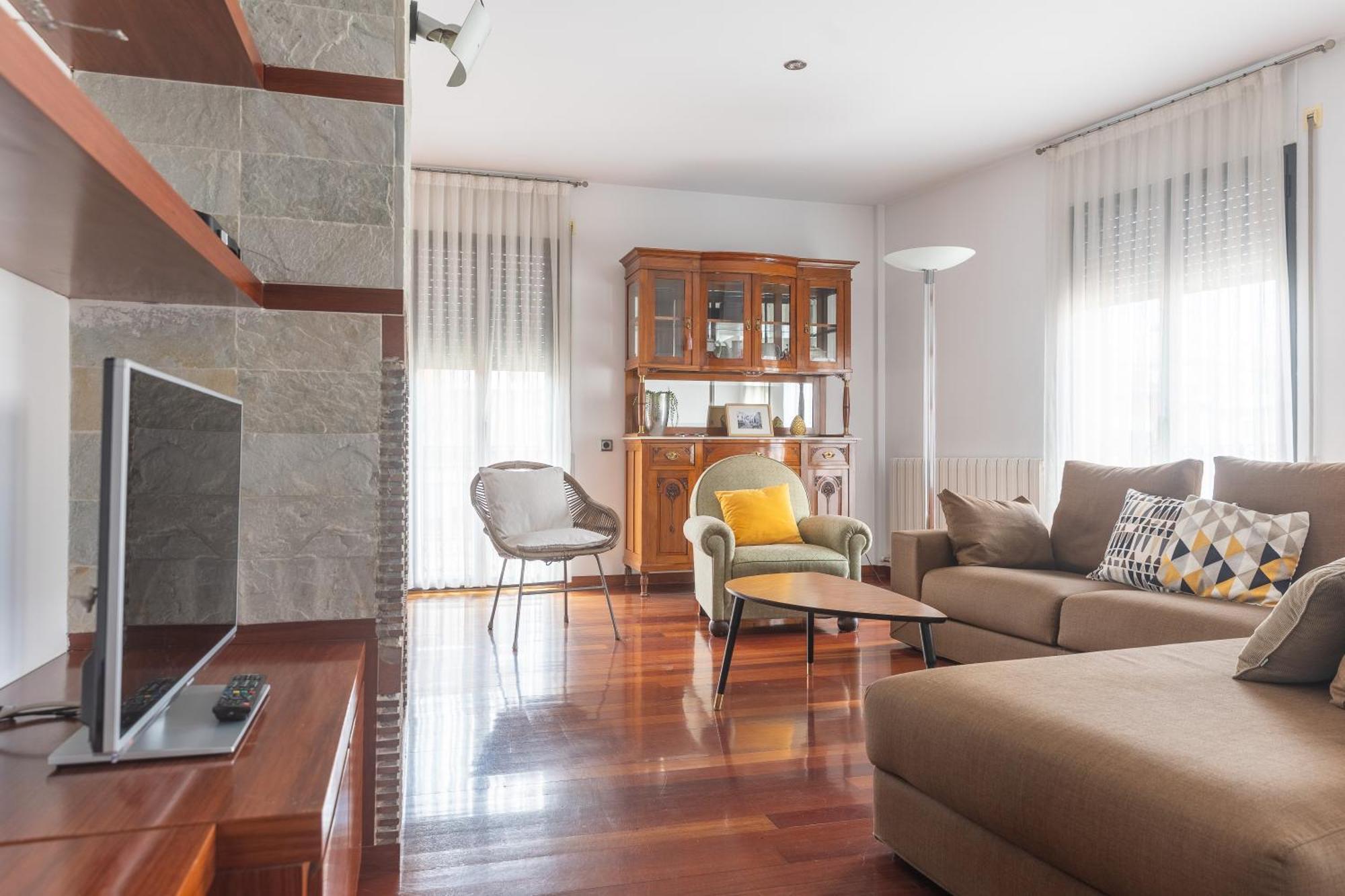 Mazi Apartments Colon Vic Exterior foto